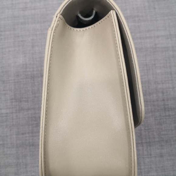 EMP. T Label crossbody bag - Picture 6 of 15